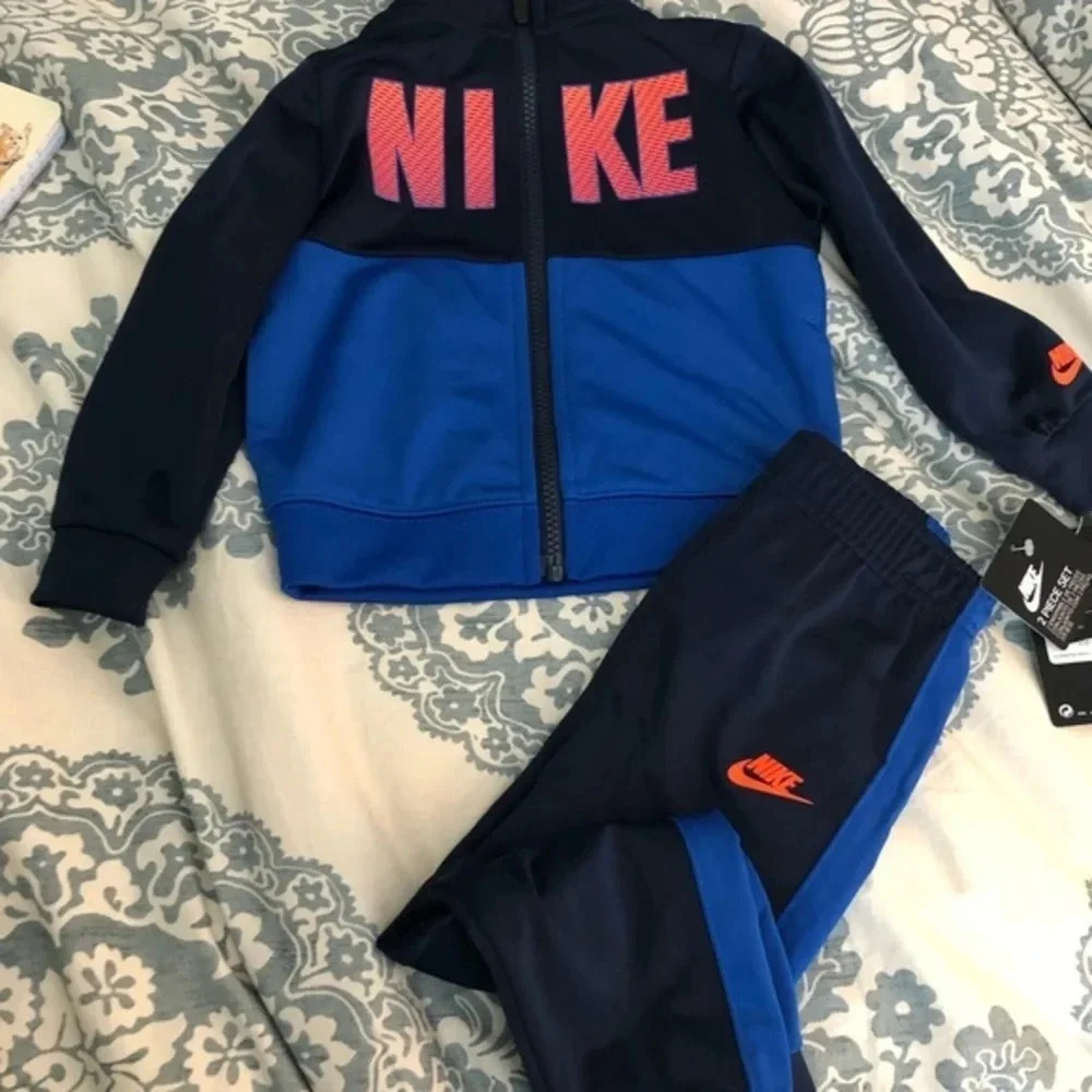 Toddler boys 2 pc Nike jogger set blue NWT activewear sportswear streetwear